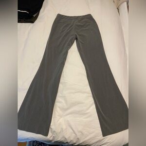 .Elie Tahari Pants